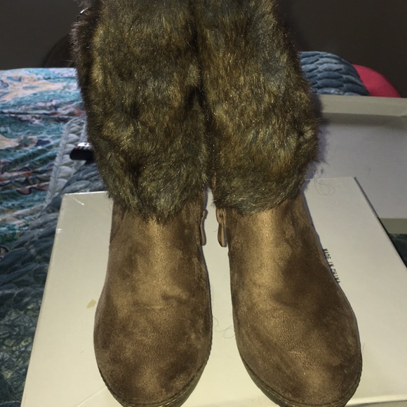 Fur Booties - Picture 1 of 4